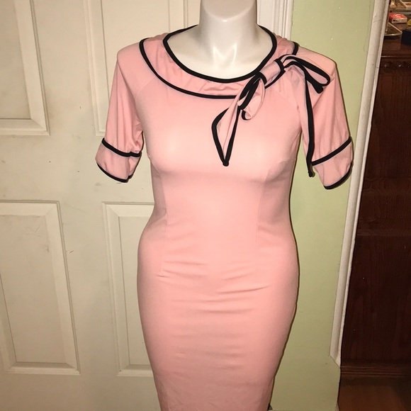 Dress - Picture 1 of 4